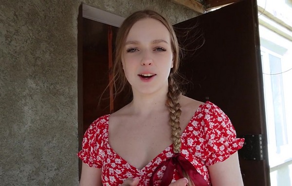 Забрел в село глубинки и там его местная красавица без секса не отпустила